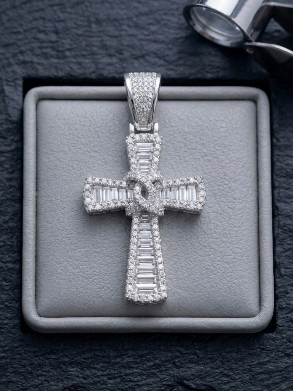 Luxurious 1.34CT Moissanite Baguette Cross Necklace Pendant 925 Sterling Silver